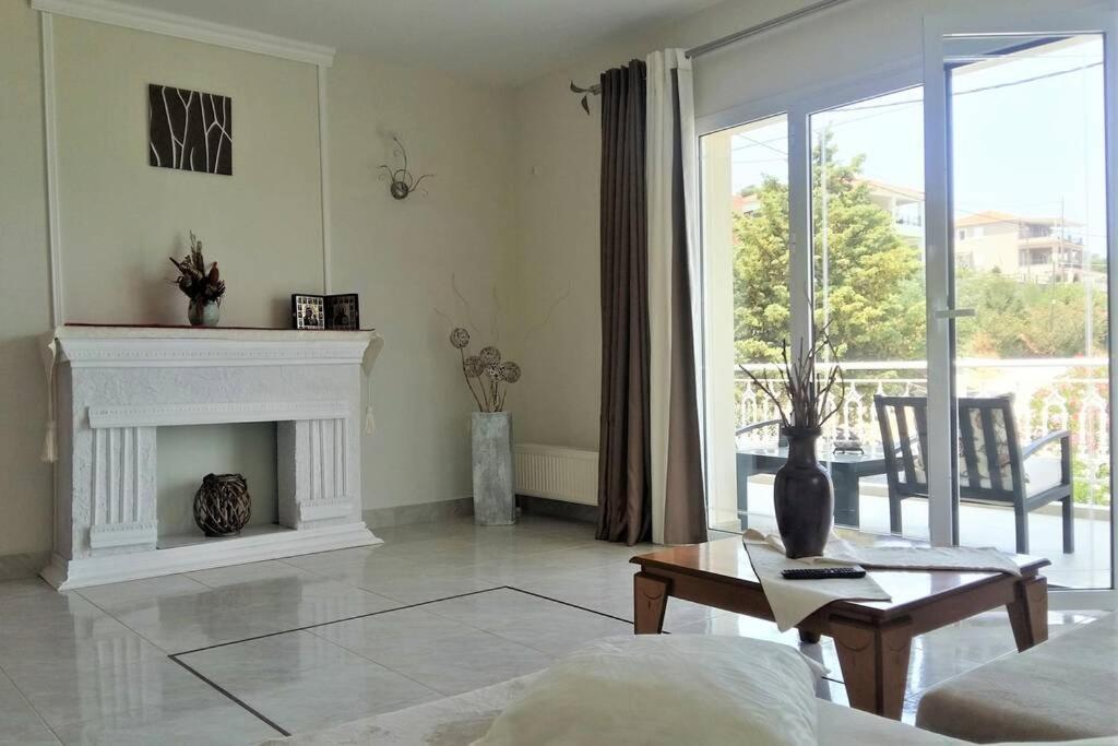 Sea And Mountains View Apartment 아르고스톨리온 외부 사진